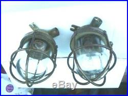 2 lampes de coursive en bronze pour Bateaux de la Marine Nationale ou Marchande